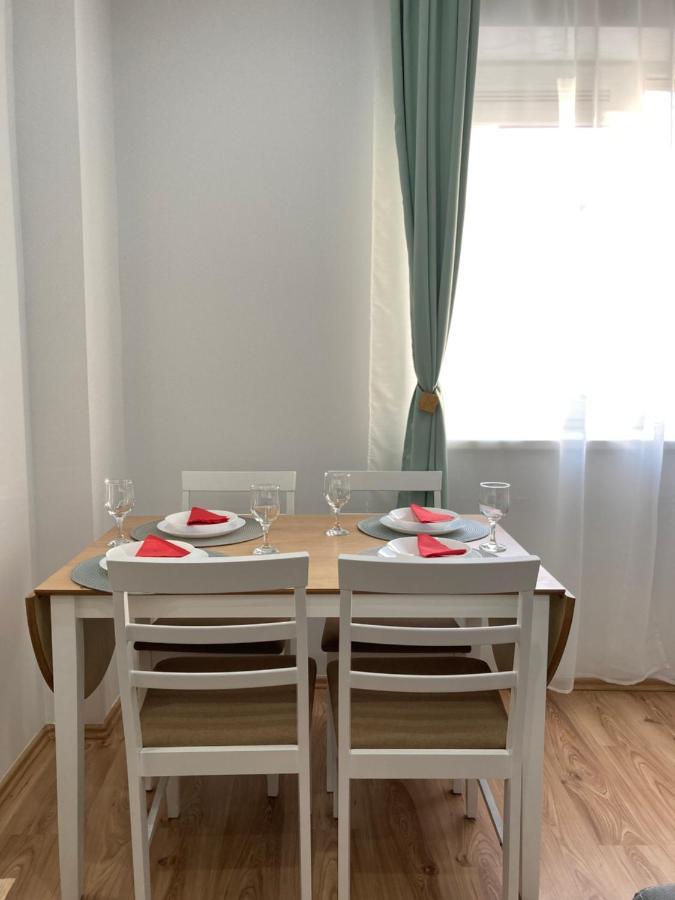 Laroka House Rin Grand Residence Modern Apartment Бухарест Екстер'єр фото